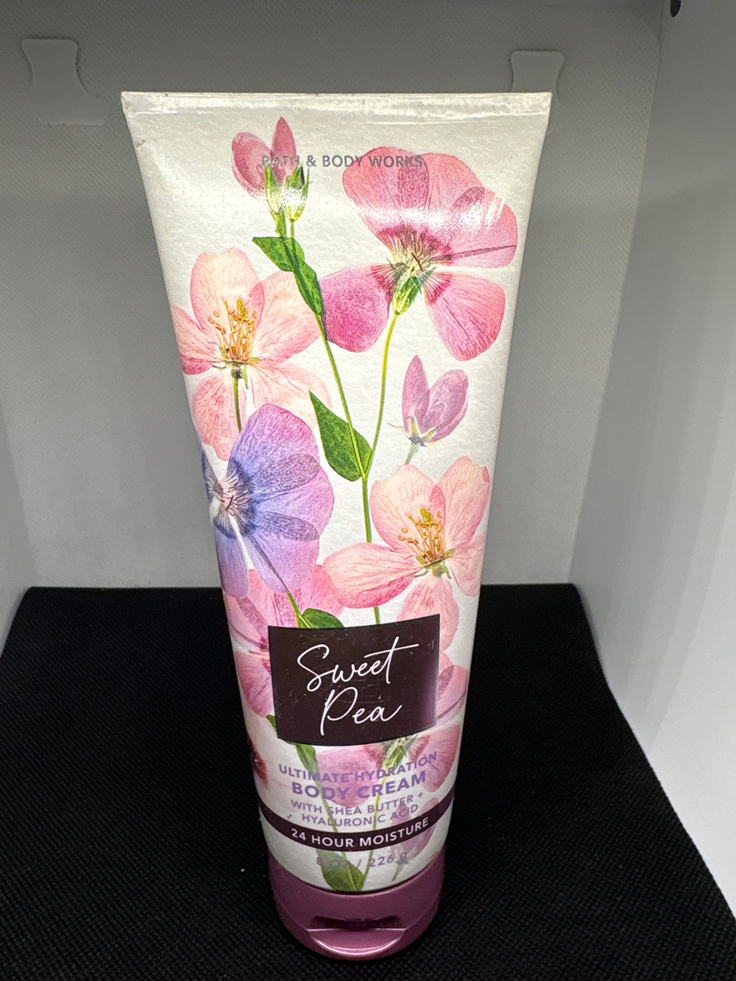 Bath & Body Works SWEET PEA Body Cream With Hyaluronic Acid 8 oz NEW